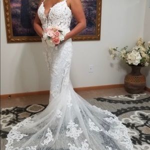 New worn Wedding Dress
